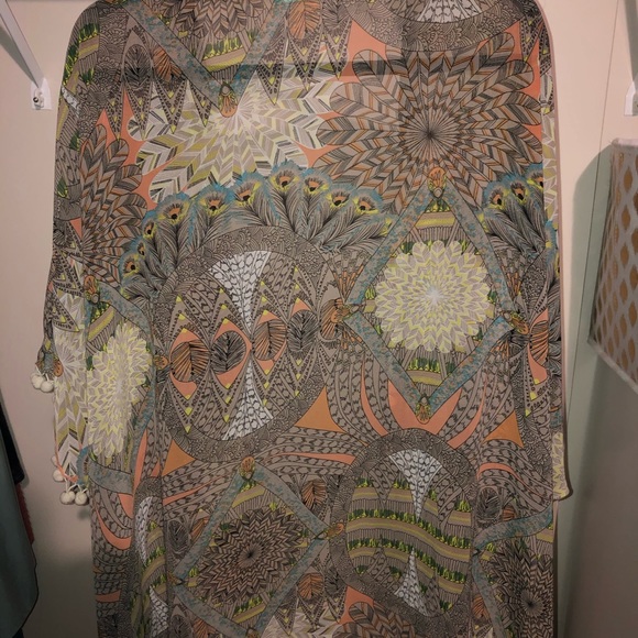 Lightweight flowing kimono - Picture 3 of 4